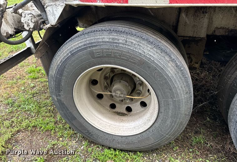 image for item DW1960 1997 Ledwell feed delivery trailer