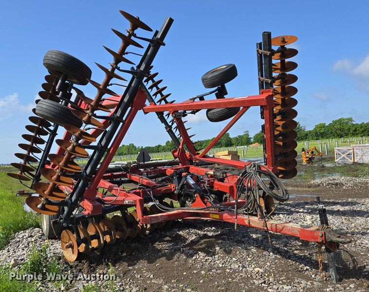 image for item DW7024 2008 Case IH 340 tandem disk