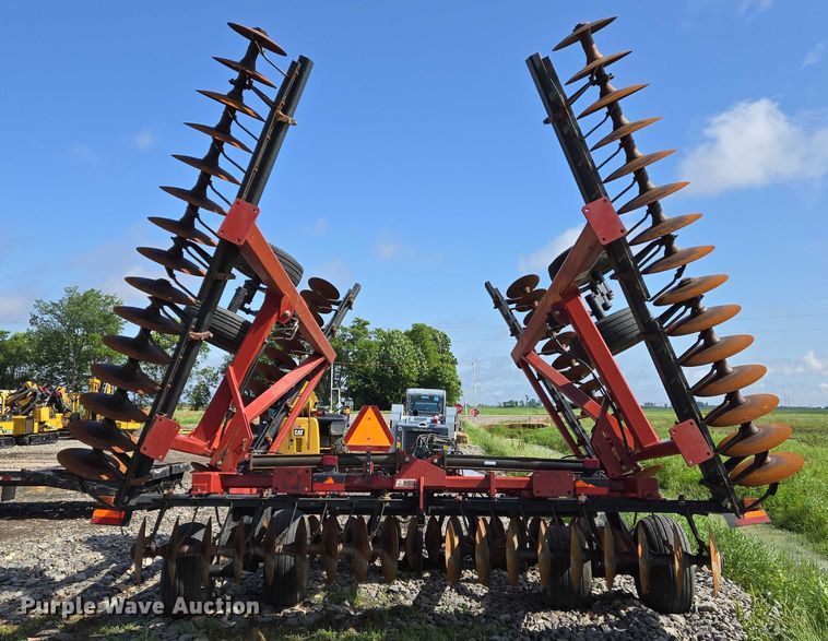 image for item DW7024 2008 Case IH 340 tandem disk