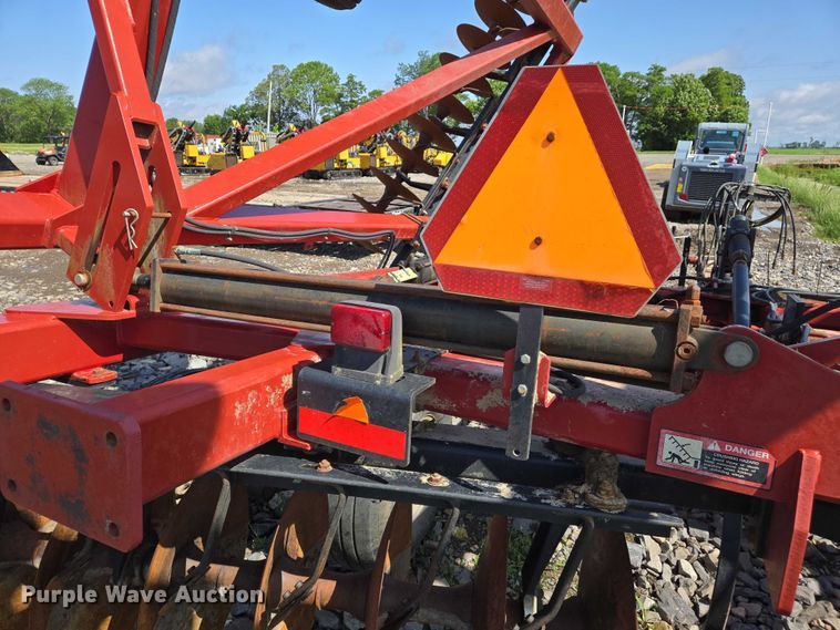 image for item DW7024 2008 Case IH 340 tandem disk