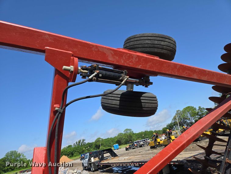 image for item DW7024 2008 Case IH 340 tandem disk