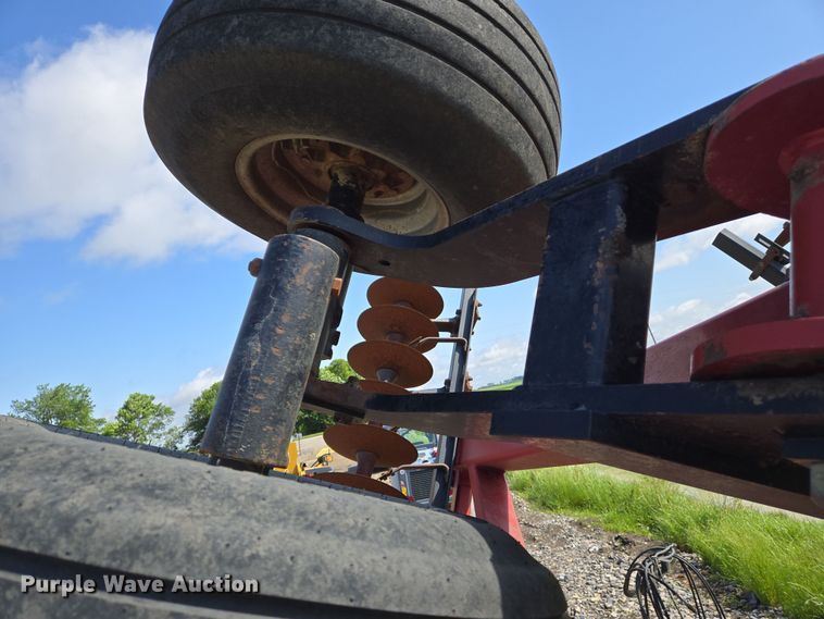 image for item DW7024 2008 Case IH 340 tandem disk