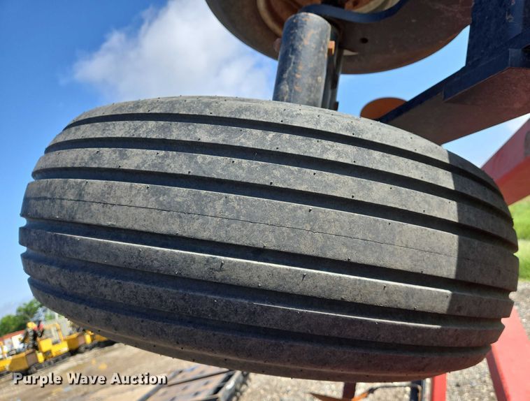 image for item DW7024 2008 Case IH 340 tandem disk