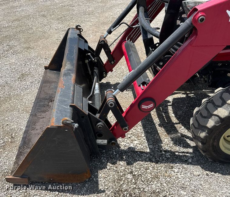 image for item DY0014 2016 Yanmar YT235 MFWD tractor