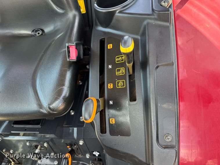 image for item DY0014 2016 Yanmar YT235 MFWD tractor