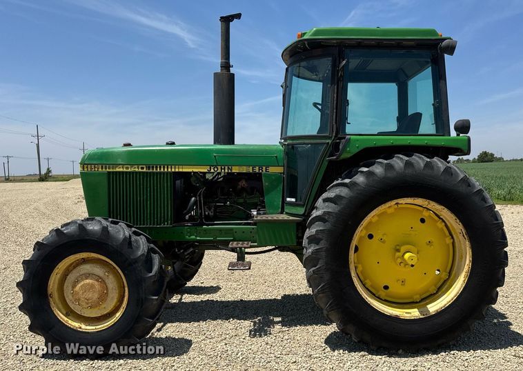 image for item DY0156 John Deere 4040 MFWD tractor