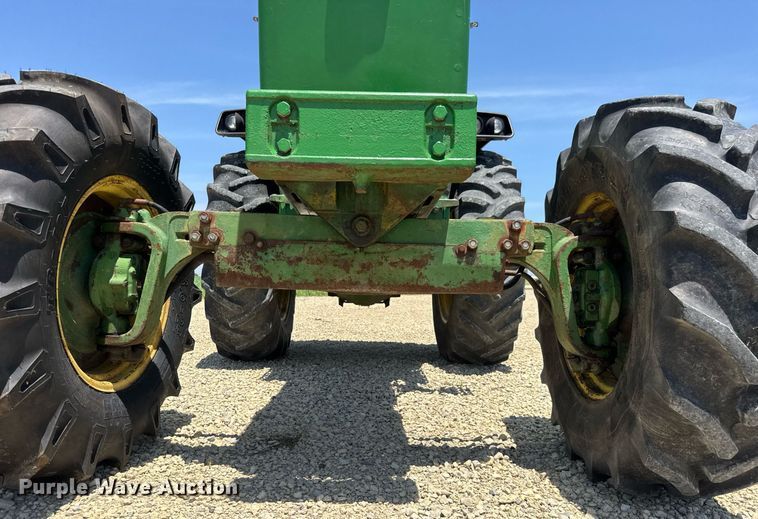 image for item DY0156 John Deere 4040 MFWD tractor