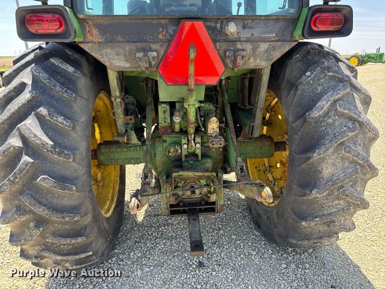 image for item DY0156 John Deere 4040 MFWD tractor