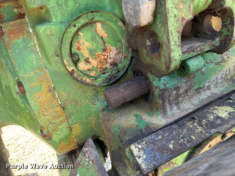 image for item DY0156 John Deere 4040 MFWD tractor