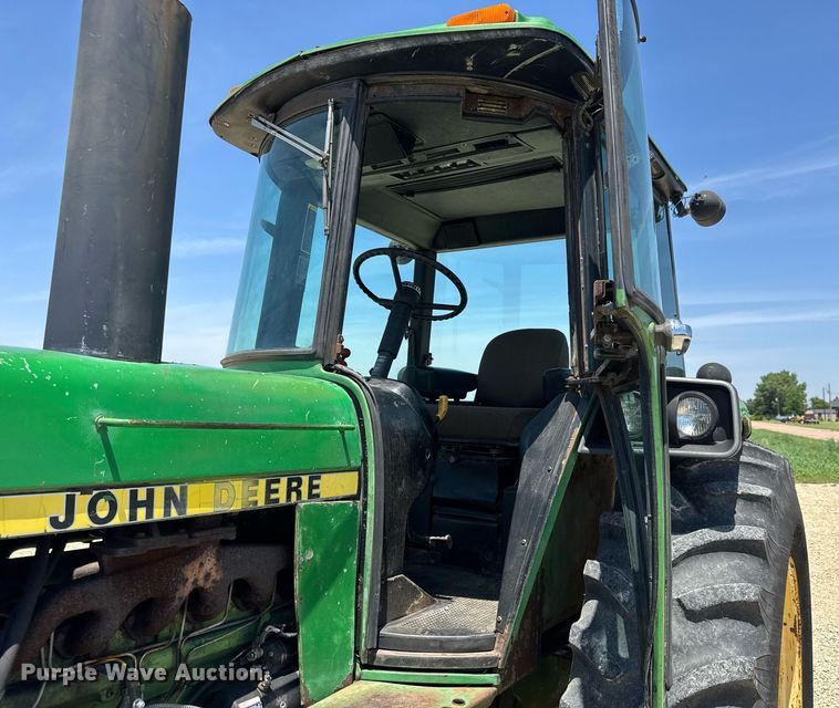 image for item DY0156 John Deere 4040 MFWD tractor