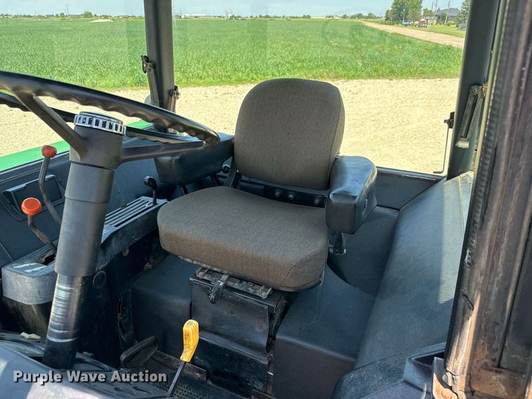 image for item DY0156 John Deere 4040 MFWD tractor