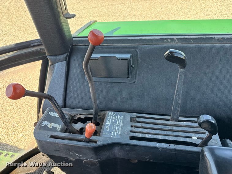 image for item DY0156 John Deere 4040 MFWD tractor