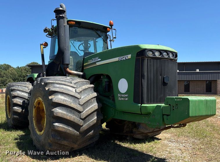 image for item DY0463 2007 John Deere 9520 Scraper Special 4WD tractor