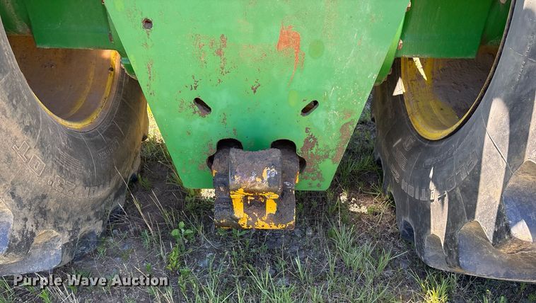 image for item DY0463 2007 John Deere 9520 Scraper Special 4WD tractor