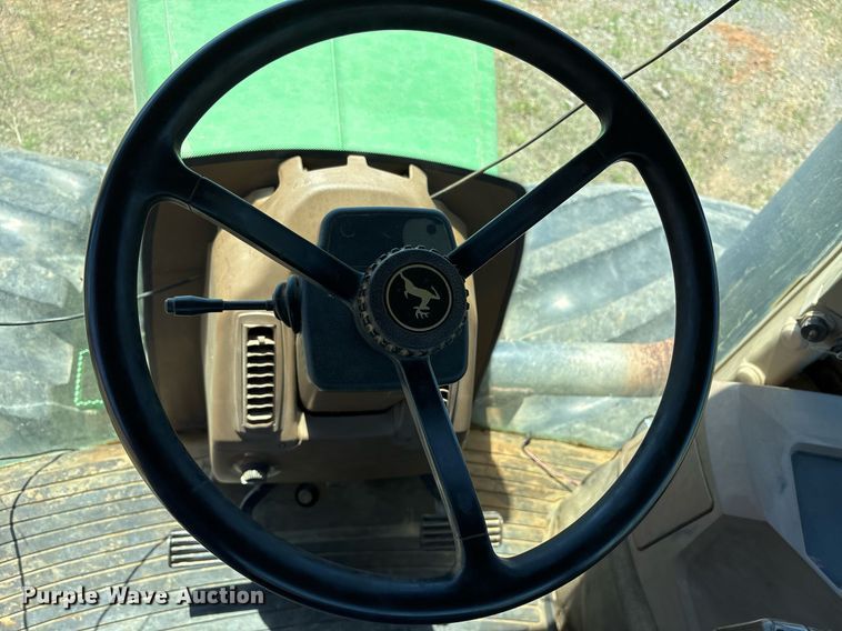 image for item DY0463 2007 John Deere 9520 Scraper Special 4WD tractor