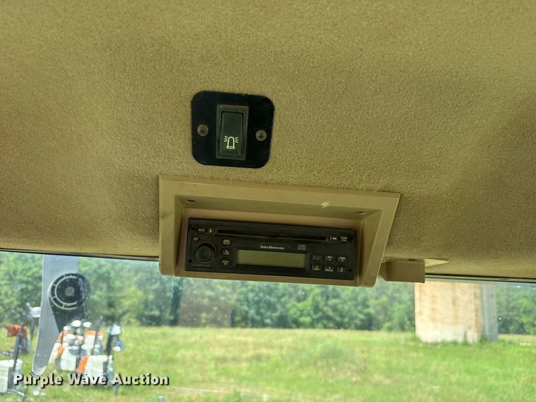 image for item DY0463 2007 John Deere 9520 Scraper Special 4WD tractor