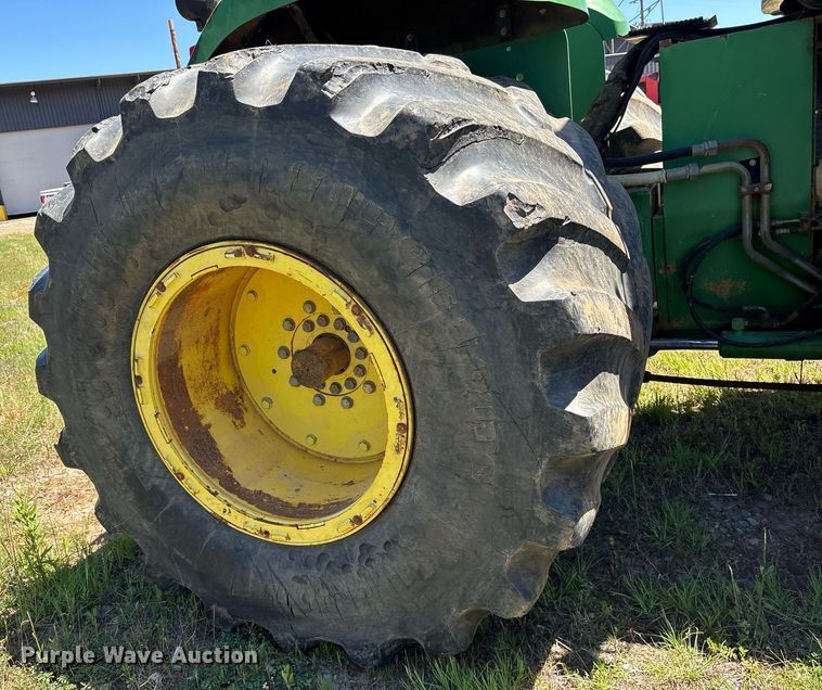 image for item DY0463 2007 John Deere 9520 Scraper Special 4WD tractor