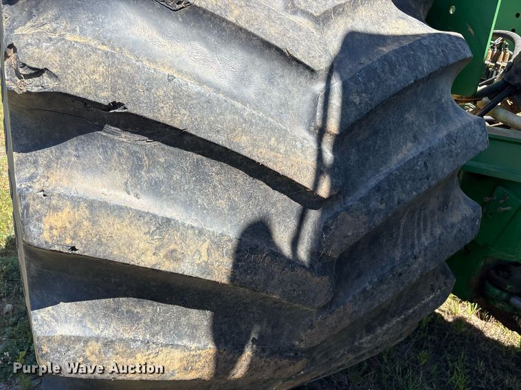 image for item DY0463 2007 John Deere 9520 Scraper Special 4WD tractor