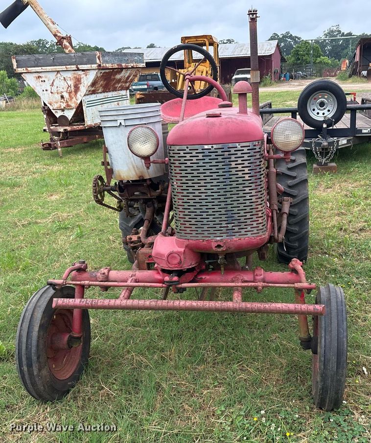 image for item DY0508 International Harvester Farmall Cub tractor