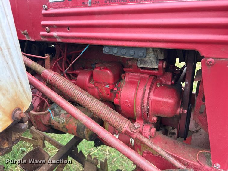 image for item DY0508 International Harvester Farmall Cub tractor