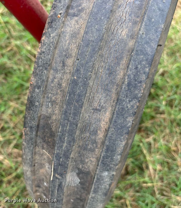 image for item DY0508 International Harvester Farmall Cub tractor