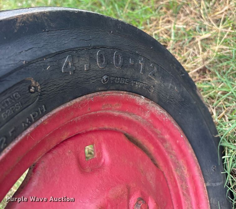 image for item DY0508 International Harvester Farmall Cub tractor