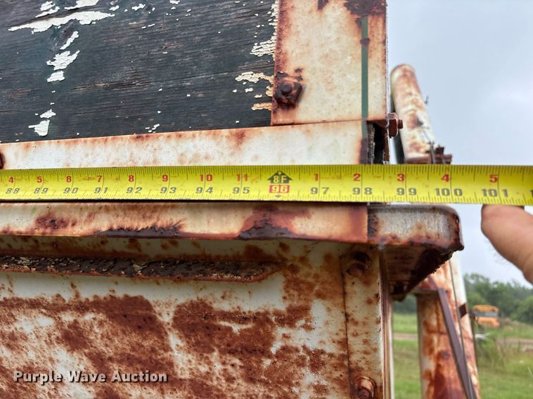 image for item DY0510 Grain cart