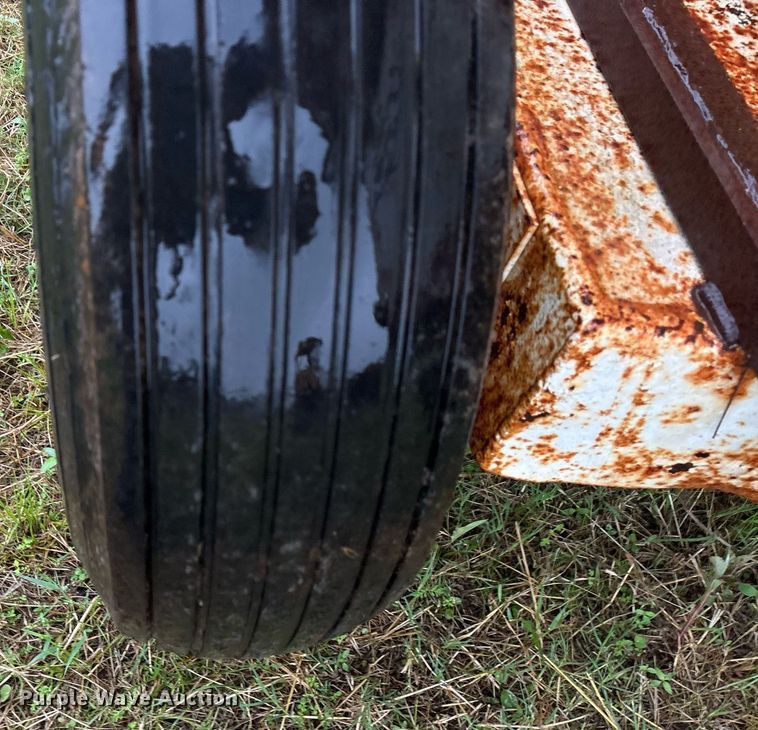 image for item DY0510 Grain cart