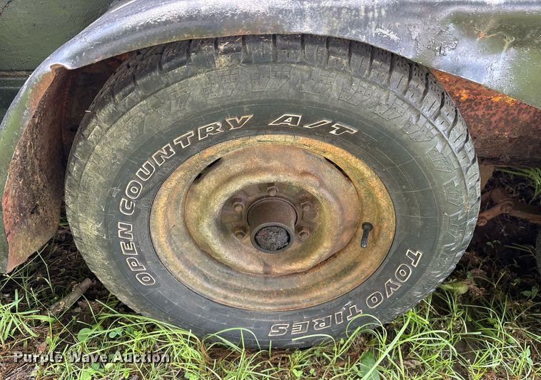 image for item DY0514 Shop built livestock trailer
