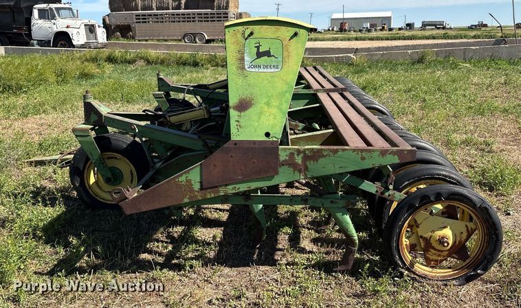 image for item DY2513 (2) John Deere grain drills