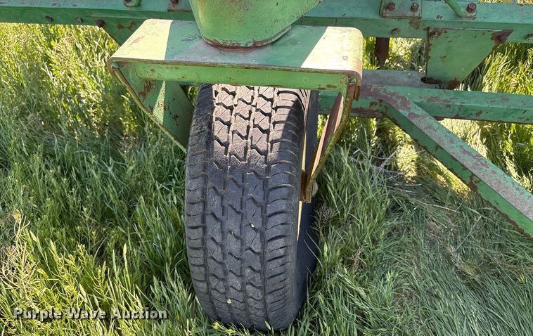 image for item DY2513 (2) John Deere grain drills