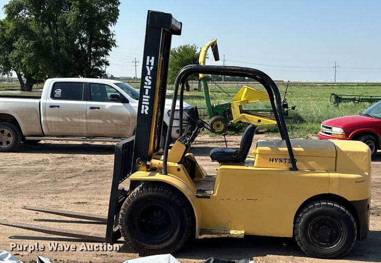 image for item DZ8484 2001 Hyster H80C forklift