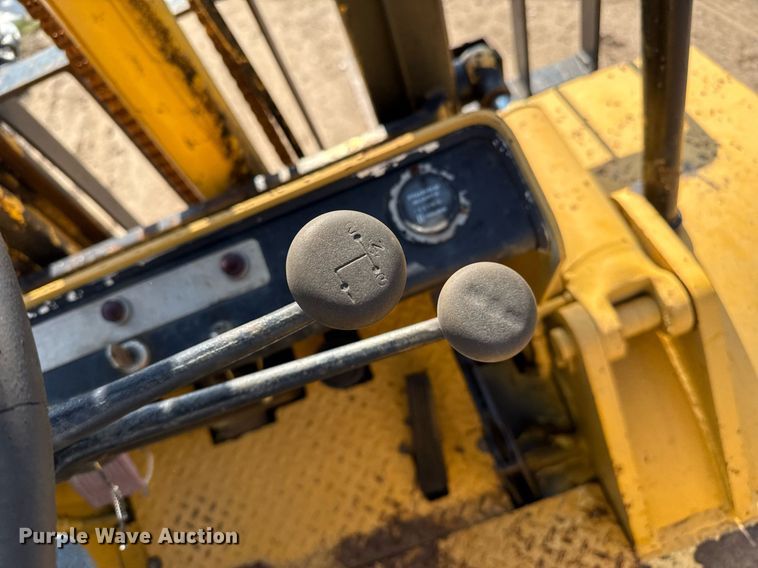 image for item DZ8484 2001 Hyster H80C forklift