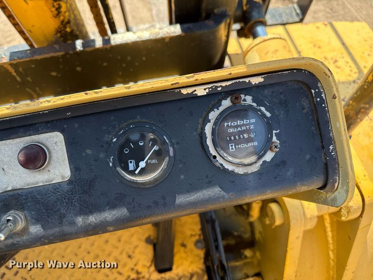 image for item DZ8484 2001 Hyster H80C forklift