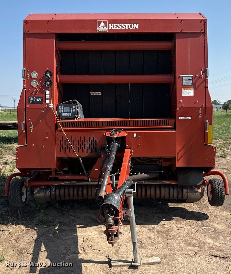image for item DZ8485 2002 Hesston 856A round baler