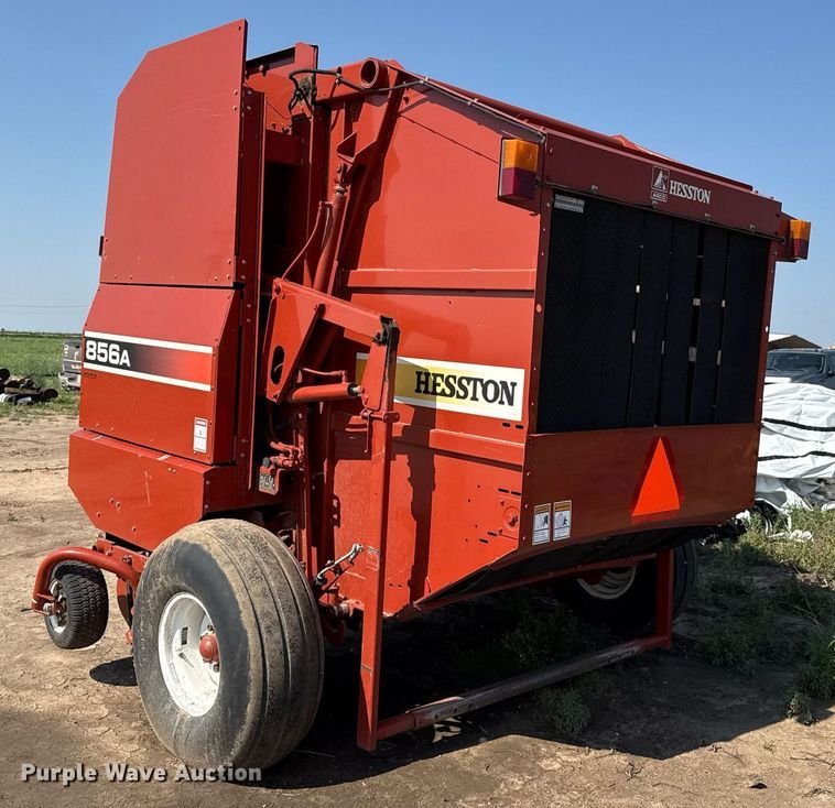 image for item DZ8485 2002 Hesston 856A round baler