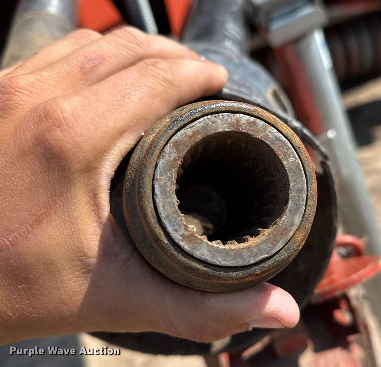 image for item DZ8485 2002 Hesston 856A round baler