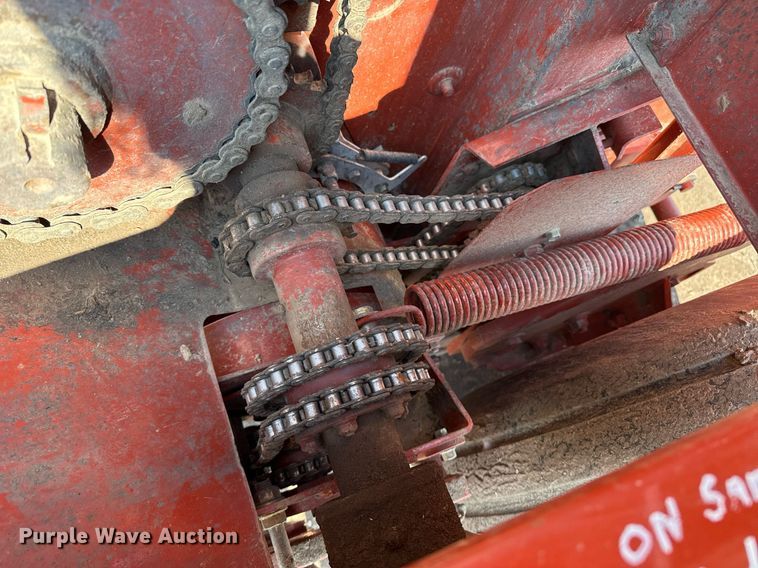 image for item DZ8485 2002 Hesston 856A round baler