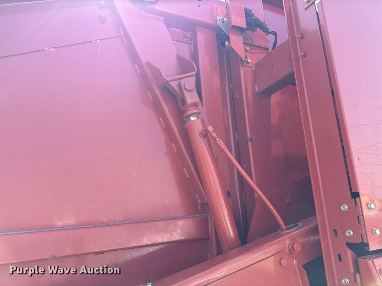 image for item DZ8485 2002 Hesston 856A round baler