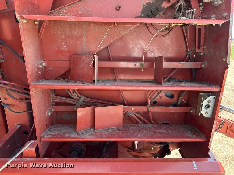 image for item DZ8485 2002 Hesston 856A round baler