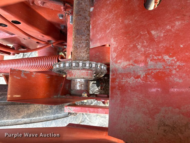 image for item DZ8485 2002 Hesston 856A round baler