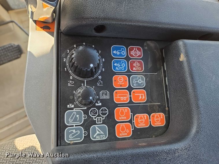 image for item EC1036 2023 Case IH Puma 185 MFWD tractor