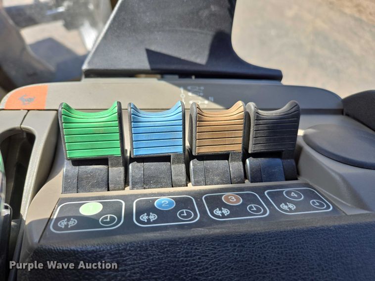 image for item EC1036 2023 Case IH Puma 185 MFWD tractor