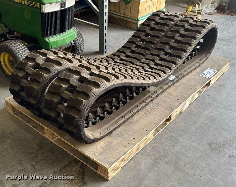 image for item EC7975 John Deere T365334 rubber tracks