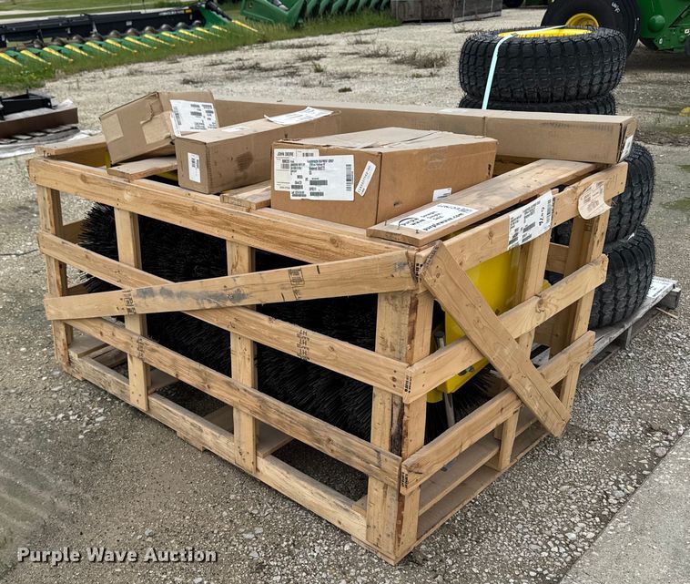 image for item EC7977 John Deere broom