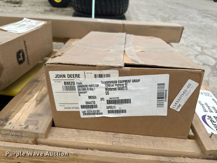 image for item EC7977 John Deere broom