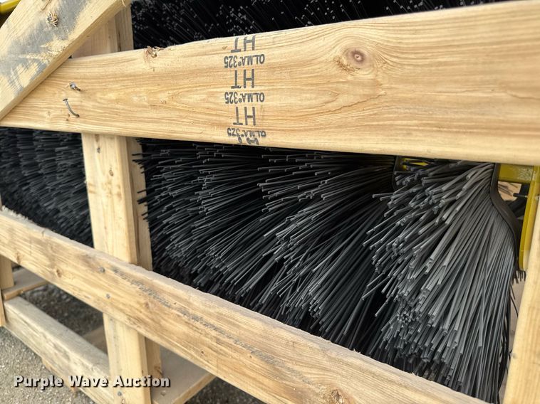 image for item EC7977 John Deere broom