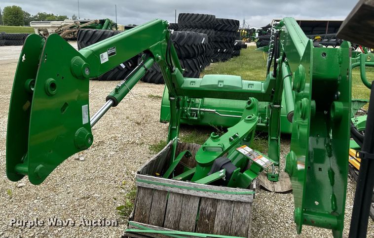 image for item EC7978 2017 John Deere H240 loader