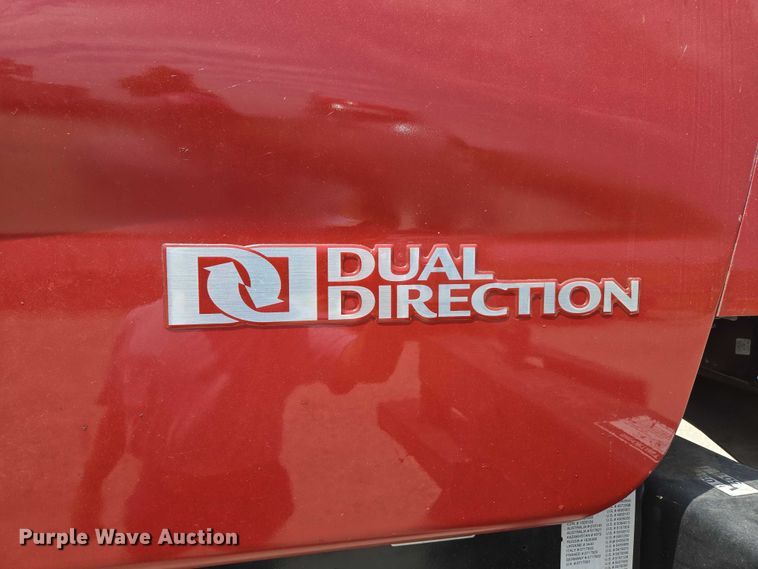 image for item ED2023 2009 MacDon M200 swather / windrower