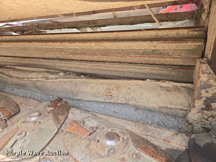 image for item ED2023 2009 MacDon M200 swather / windrower